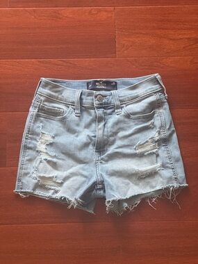 EUC Hollister High-Waisted Short 3" Size 1